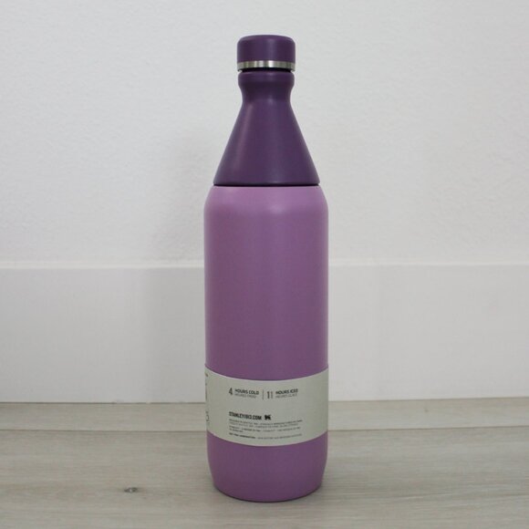 NEW Stanley Slim Bottle for All Day Hydration in Lilac Purple, 20 oz or 591 mL - Picture 3 of 4